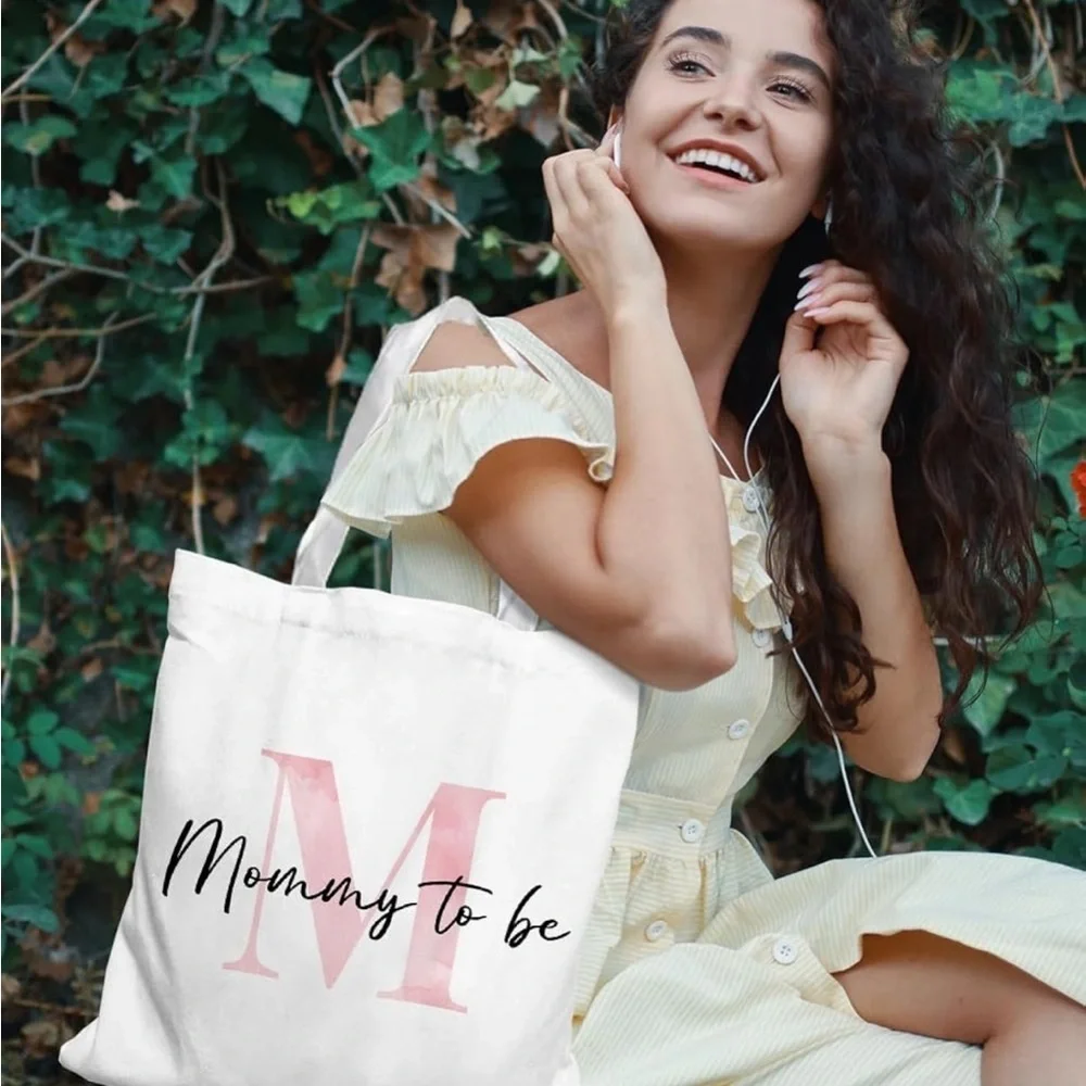 White 'Mommy to Be' Tote Bag NWT